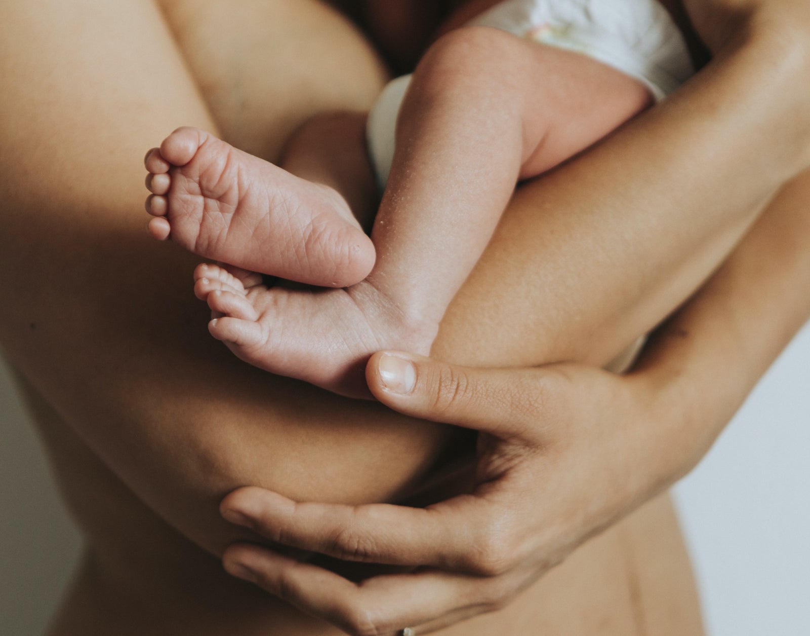 6 Self-Care Practices All New Moms Should Focus On