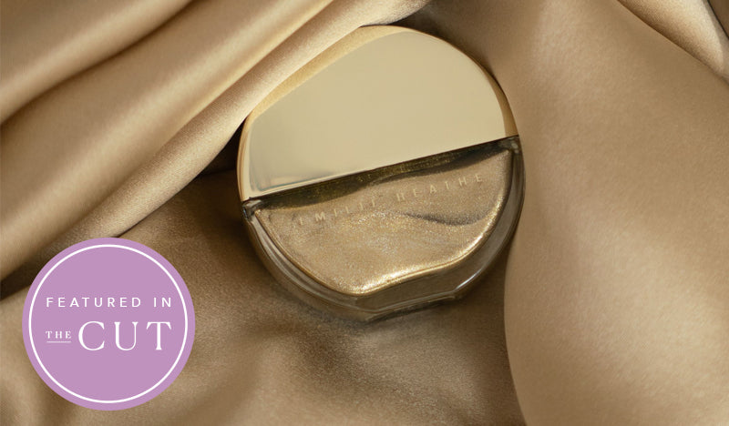 Billions Gold nail polish product shot. Long wearing, 10 free, non-toxic nail polish.